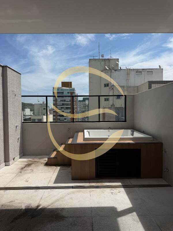 Cobertura com 3 Suítes à venda, 120m² na melhor localização da Praia do Canto