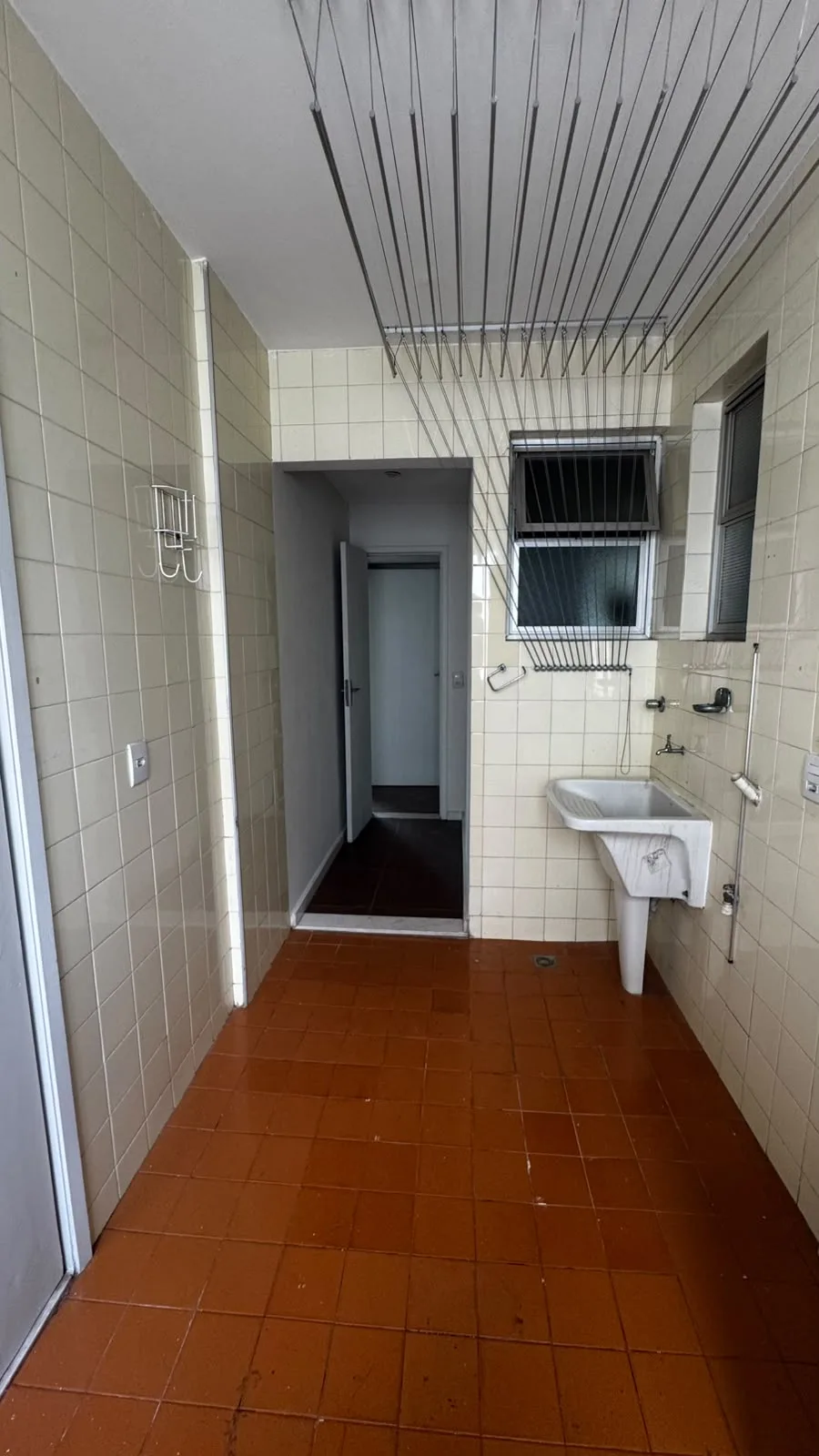 Praia do Canto | Aluguel | 120m² + 3 quartos c/ 1 suíte, foto 5 de 5
